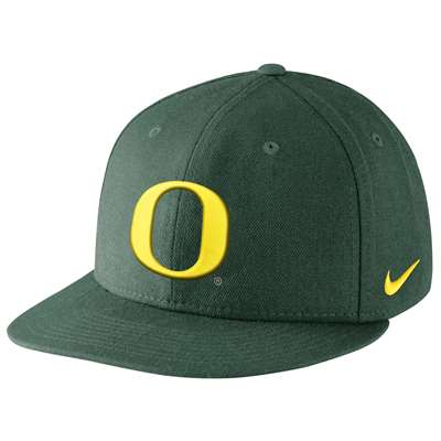 Nike Oregon Ducks True Players Snapback Hat - Green - O Logo