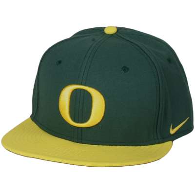 Nike Oregon Ducks Dri-Fit True Authentic Fitted Flat Bill Hat