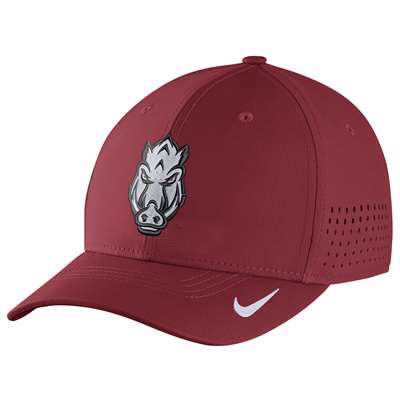 Nike Arkansas Razorbacks Vapor Sideline Swoosh Flex Hat