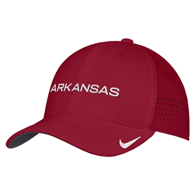 Nike Arkansas Razorbacks Dri-FIT On-Field Aerobill Swoosh Flex Hat