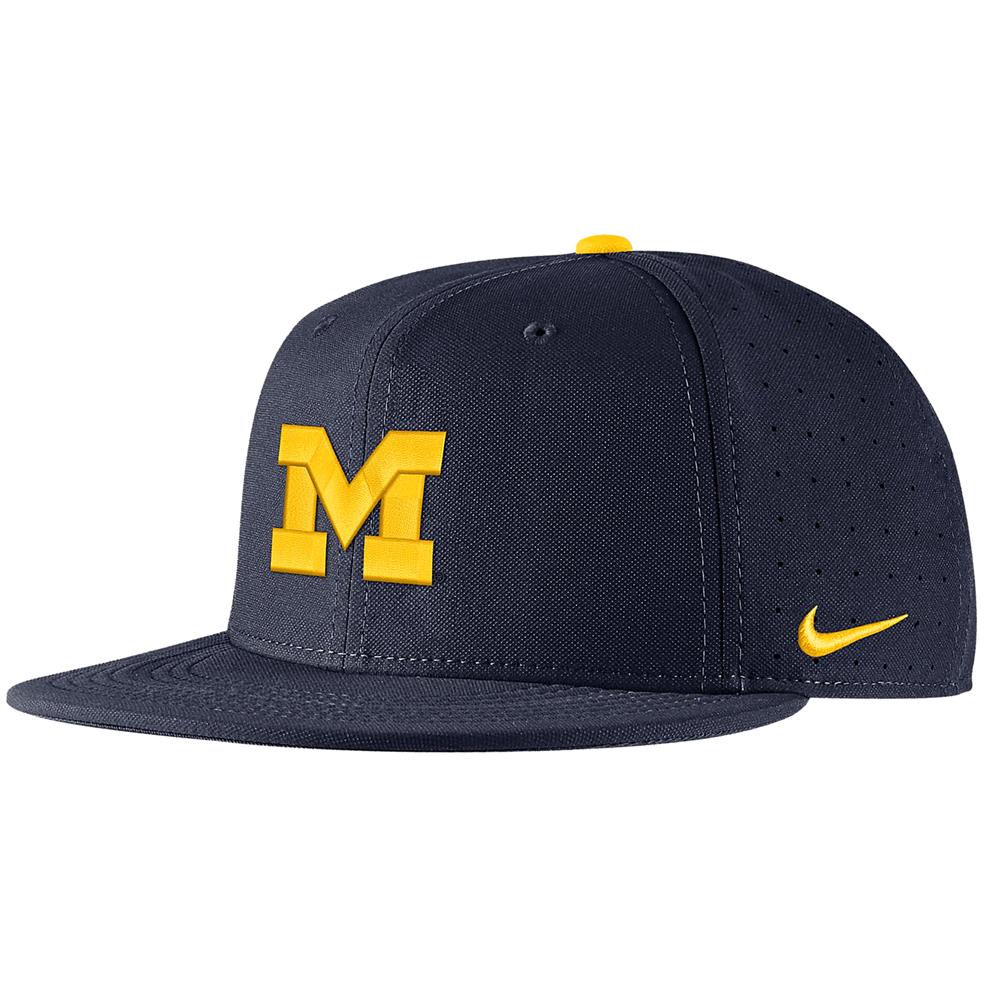Nike Michigan Wolverines Aero True Fitted Baseball Hat - Navy
